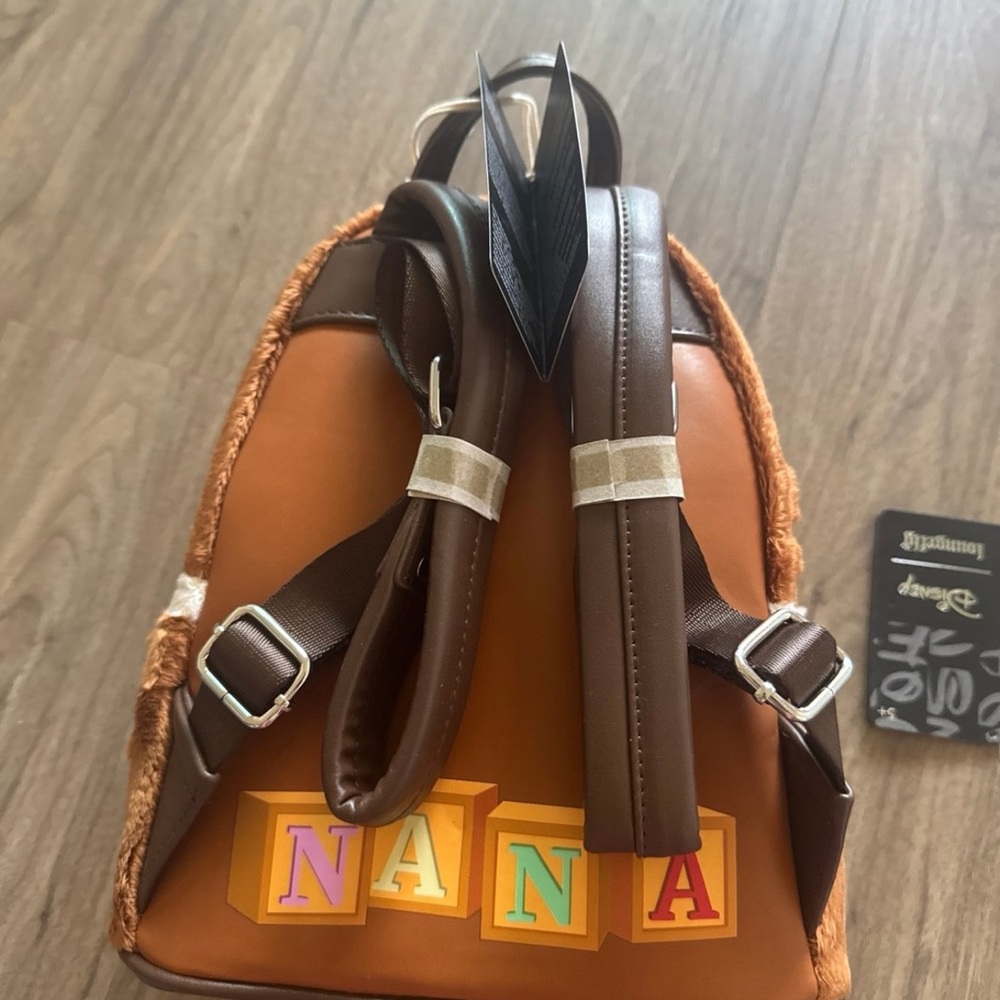 Loungefly Peter Pan Nana Cosplay Plush Mini BackpackNWT
New rare - Picture 2 of 2